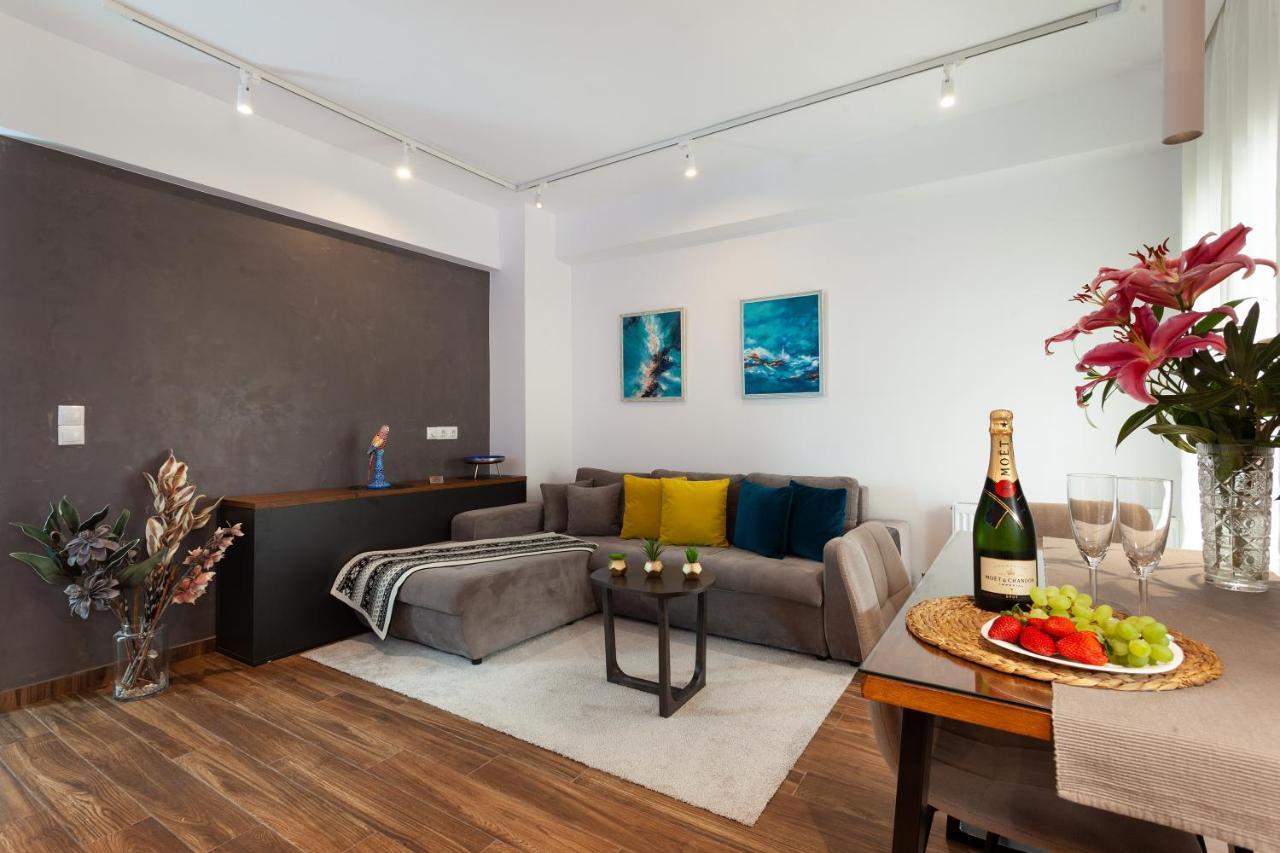 Seaside Apartment By Flisvos Marina Aten Exteriör bild
